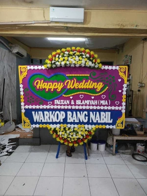 Papan Bunga di Hegarmanah Cidadap